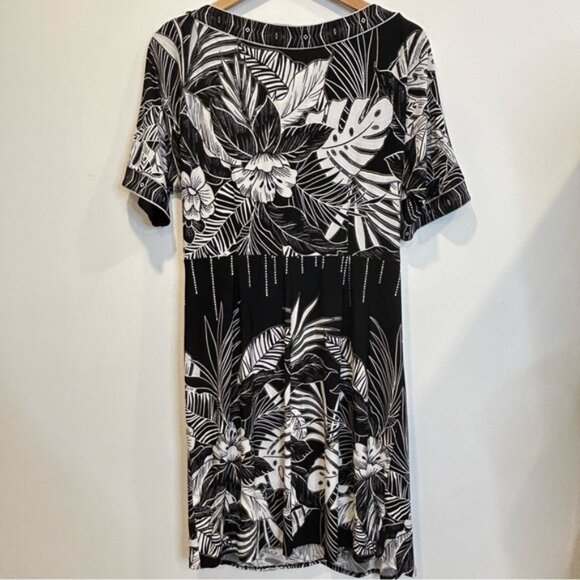 Robbie Bee Sheath Faux Wrap Dress Short Sleeve Above Knee Black White Floral - Picture 3 of 4